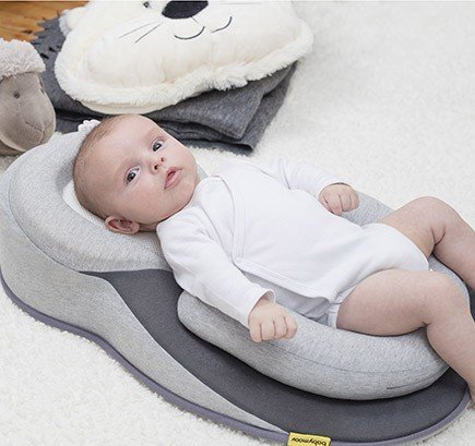 DreamNest™  Anti-Reflux Elevated Baby Lounger - Babymoov